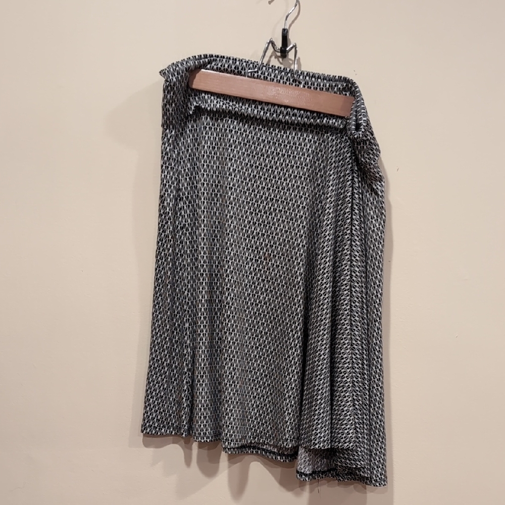 Max Studio Monochrome Patterned Midi Skirt